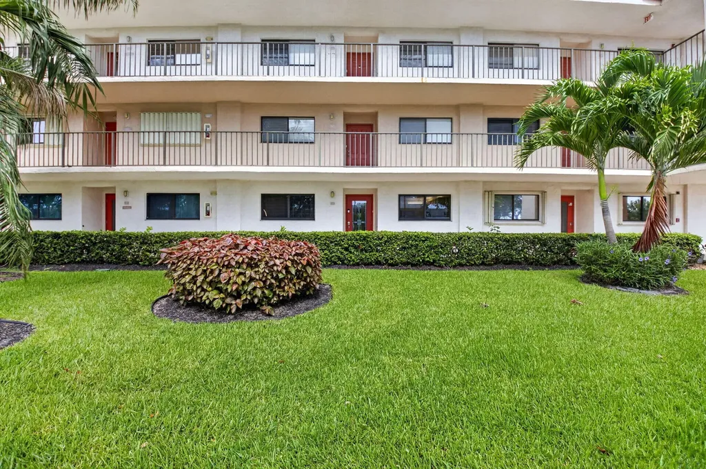 15075 Witney Road Delray Beach FL 33484