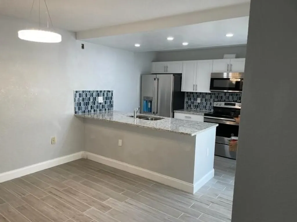 6905 SE 69th Way West Palm Beach FL 33407