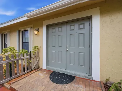 7539 Ace Road N Greenacres FL 33467