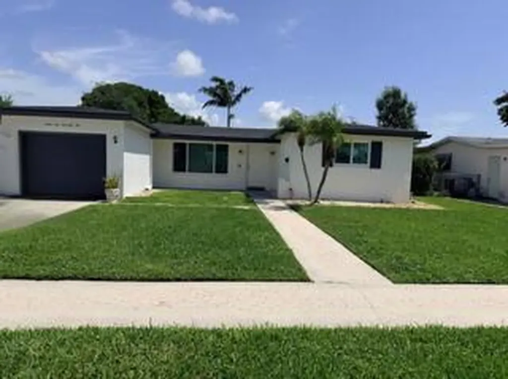 6575 NW 3rd Street Margate FL 33063
