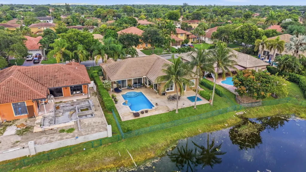 4278 NW 81st Terrace Coral Springs FL 33065