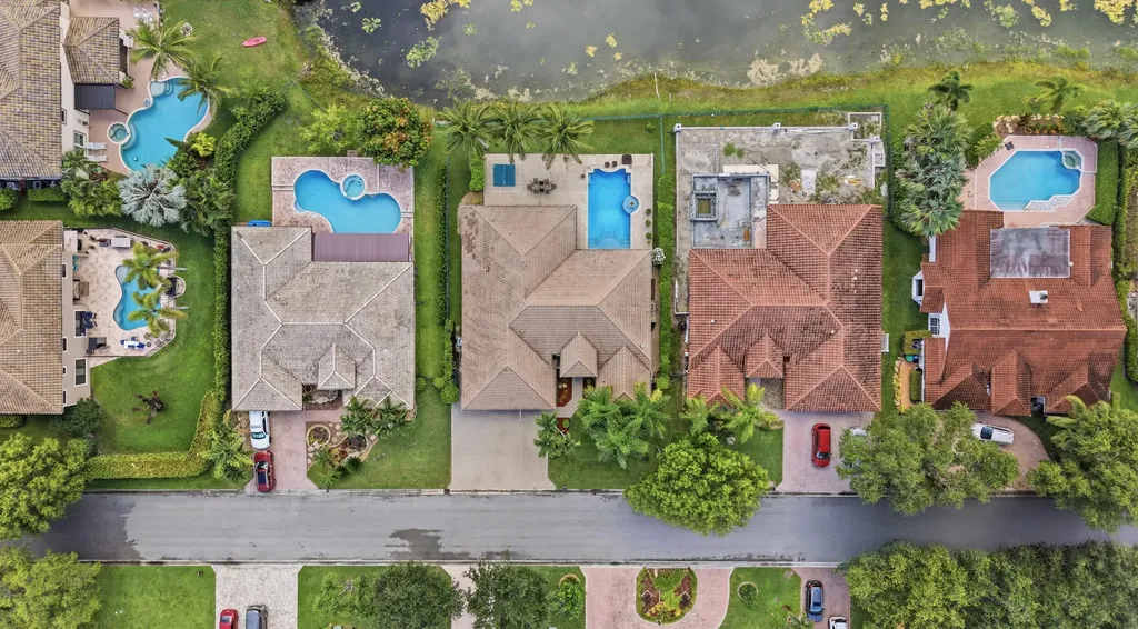4278 NW 81st Terrace Coral Springs FL 33065