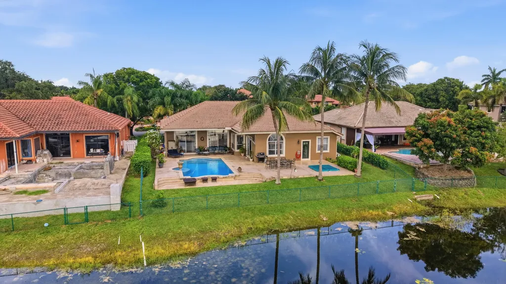 4278 NW 81st Terrace Coral Springs FL 33065