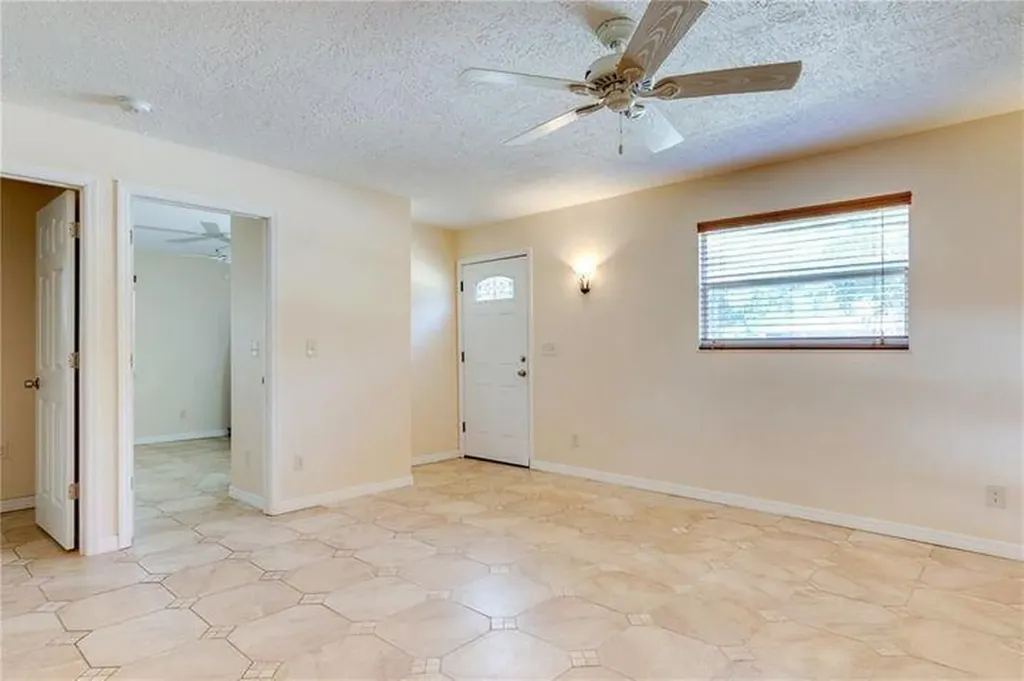 944 Louisiana Avenue Sebastian FL 32958
