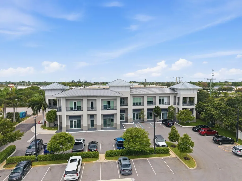 1300 S Dixie Highway Lantana FL 33462