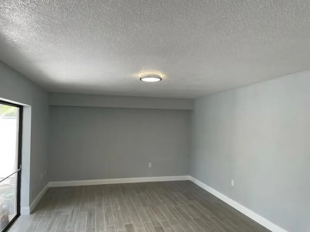 6905 69th Way West Palm Beach FL 33407