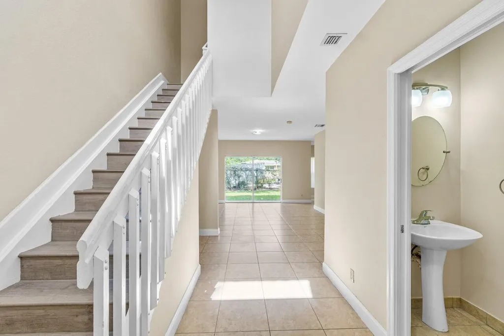 809 Talia Circle E Lake Worth Beach FL 33461