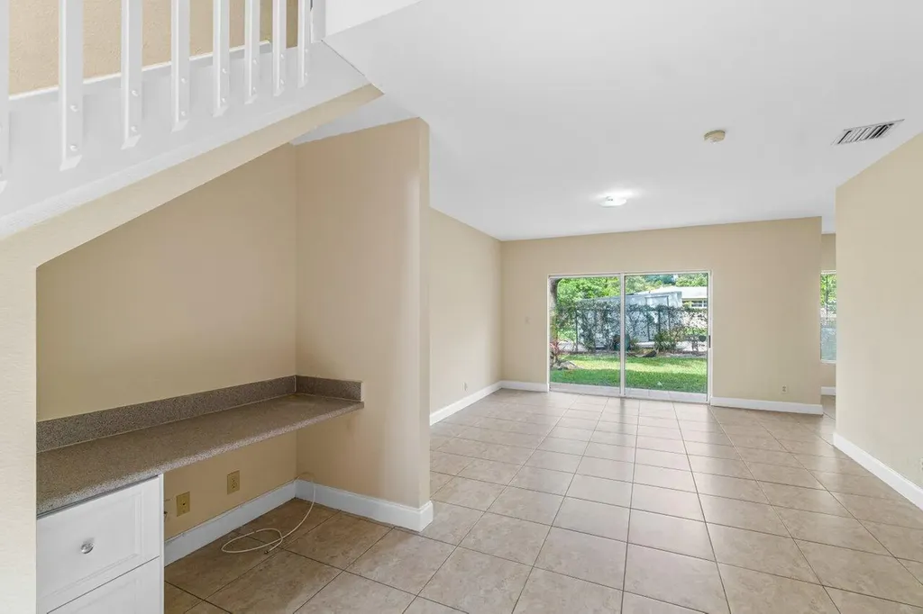 809 Talia Circle E Lake Worth Beach FL 33461