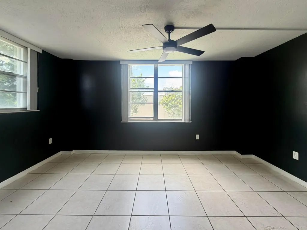 15600 NW 7th Avenue Miami FL 33169