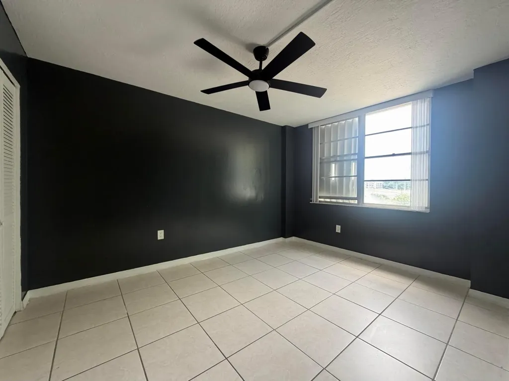 15600 NW 7th Avenue Miami FL 33169