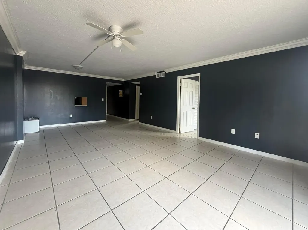 15600 NW 7th Avenue Miami FL 33169