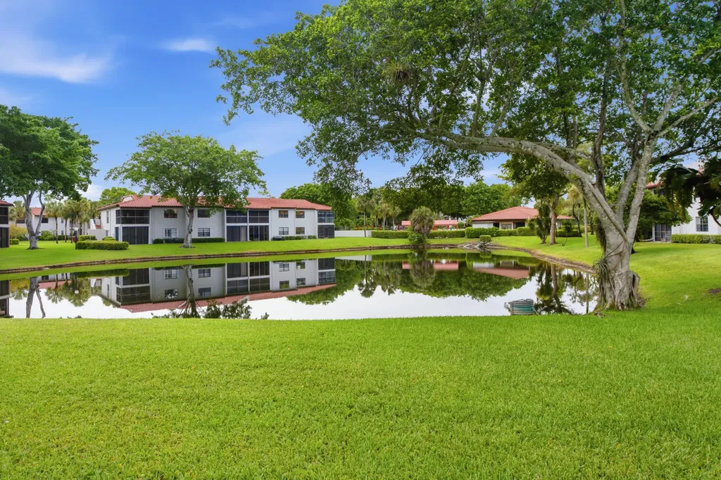 9232 Cypress Lane Boca Raton FL 33433