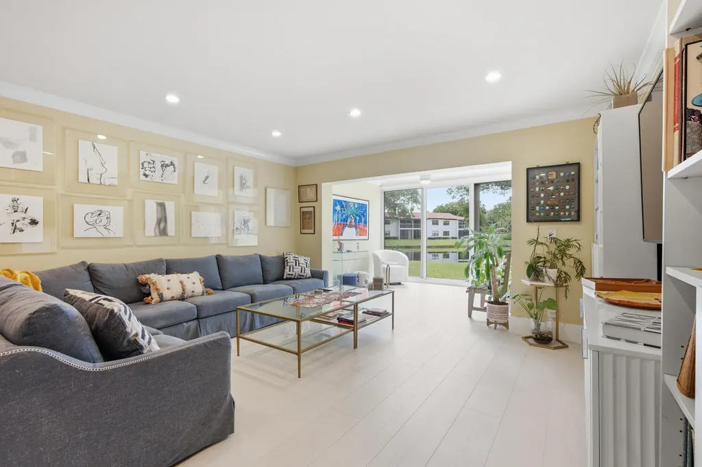 9232 Cypress Lane Boca Raton FL 33433