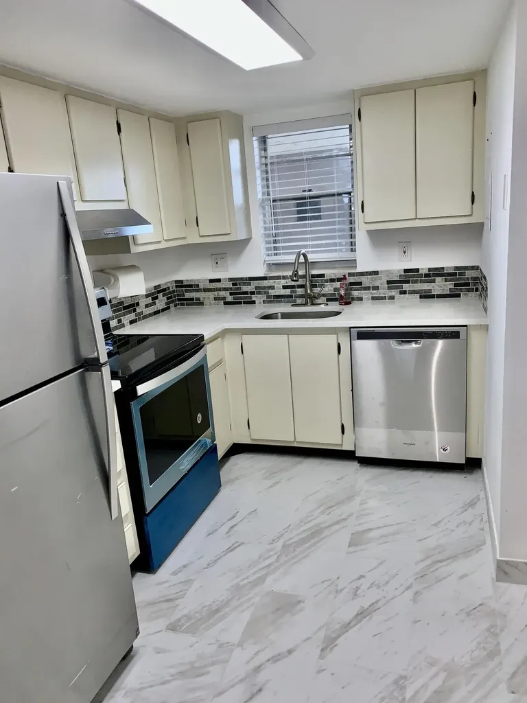 3100 W Rolling Hills Circle Davie FL 33328