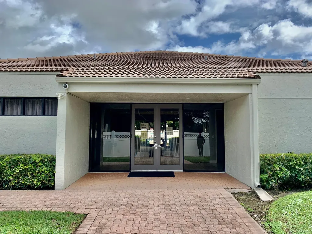 3100 W Rolling Hills Circle Davie FL 33328