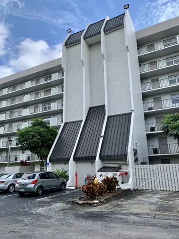 3100 W Rolling Hills Circle Davie FL 33328