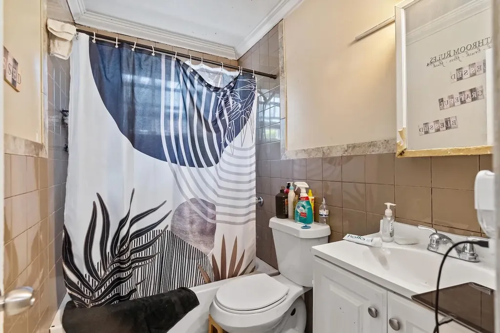 3031 NW 69th Terrace Miami FL 33147