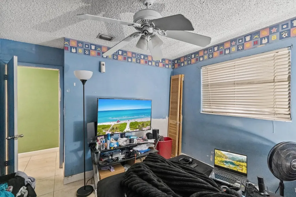 3031 NW 69th Terrace Miami FL 33147