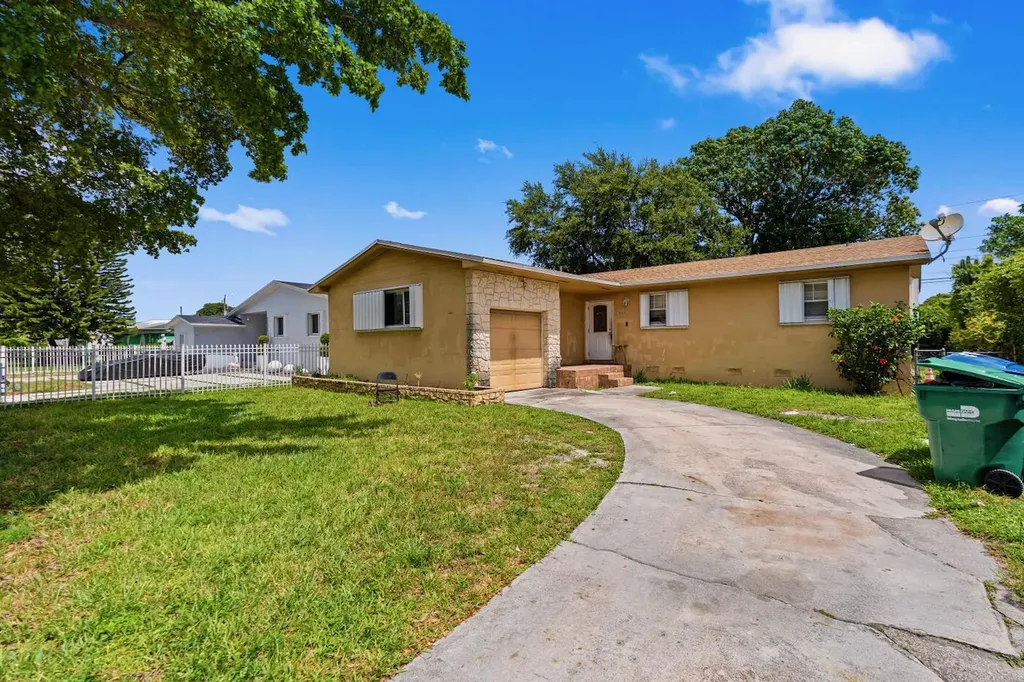 3031 NW 69th Terrace Miami FL 33147