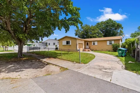 3031 NW 69th Terrace Miami FL 33147