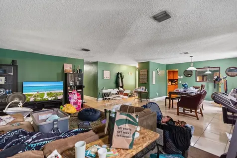 3031 NW 69th Terrace Miami FL 33147