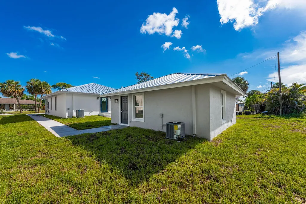 3018 SE Iris Street Stuart FL 34997