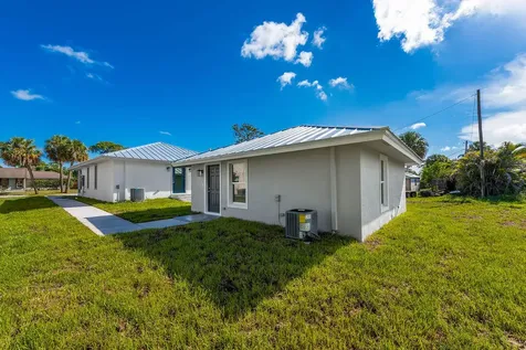 3018 SE Iris Street Stuart FL 34997