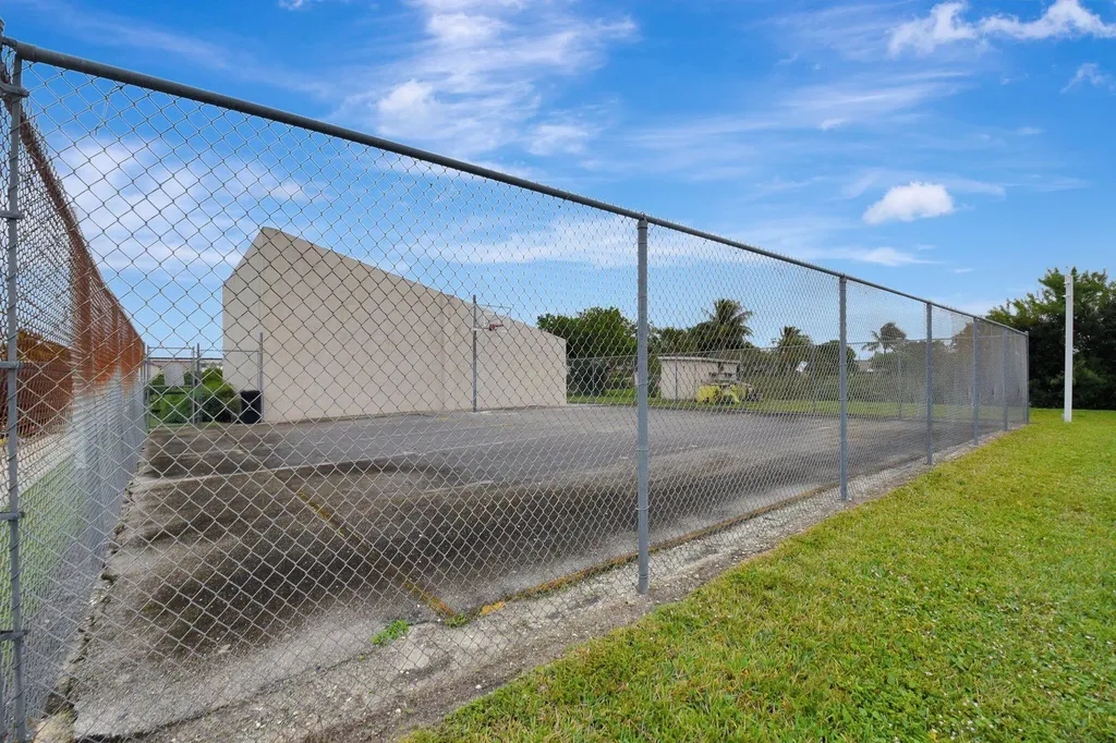 1201 Waterview Circle Palm Springs FL 33461