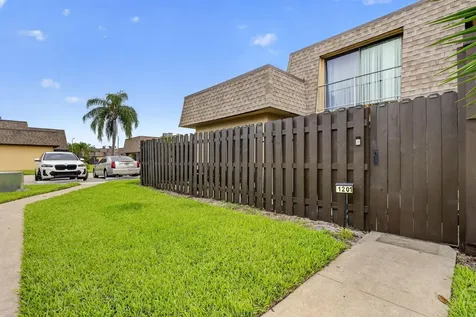 1201 Waterview Circle Palm Springs FL 33461