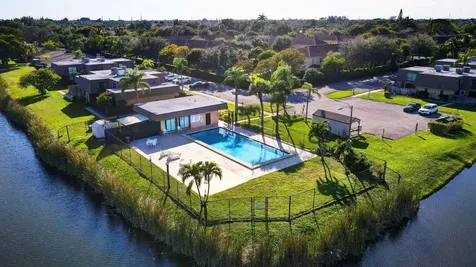 1201 Waterview Circle Palm Springs FL 33461