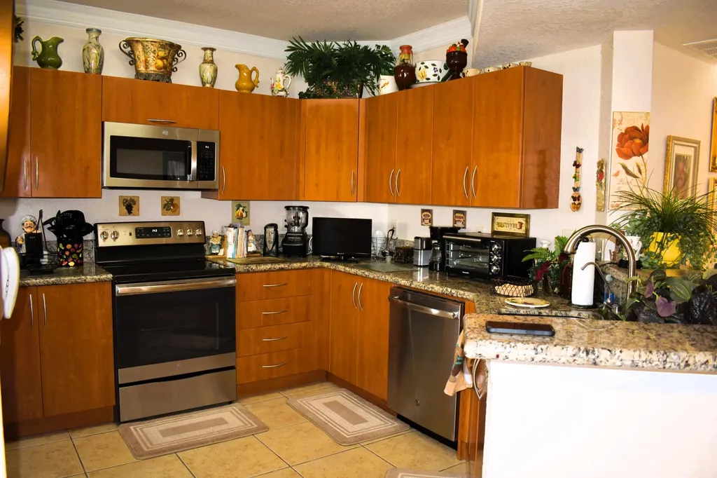142 SW Peacock Boulevard Port St Lucie FL 34986