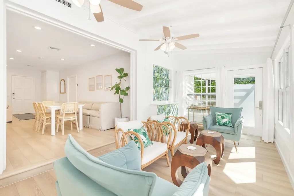 438 38th Street West Palm Beach FL 33407