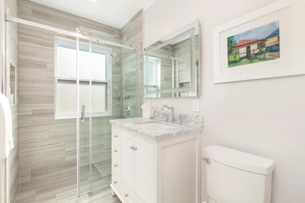 438 38th Street West Palm Beach FL 33407