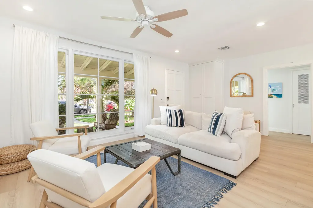 438 38th Street West Palm Beach FL 33407