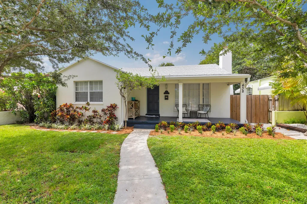 438 38th Street West Palm Beach FL 33407