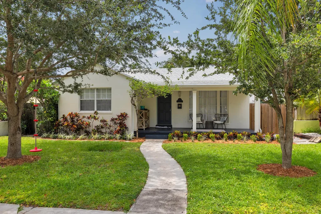 438 38th Street West Palm Beach FL 33407