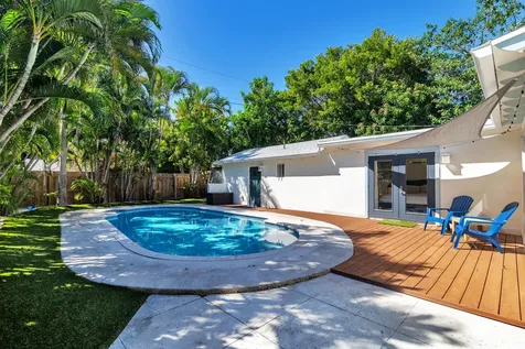 438 38th Street West Palm Beach FL 33407