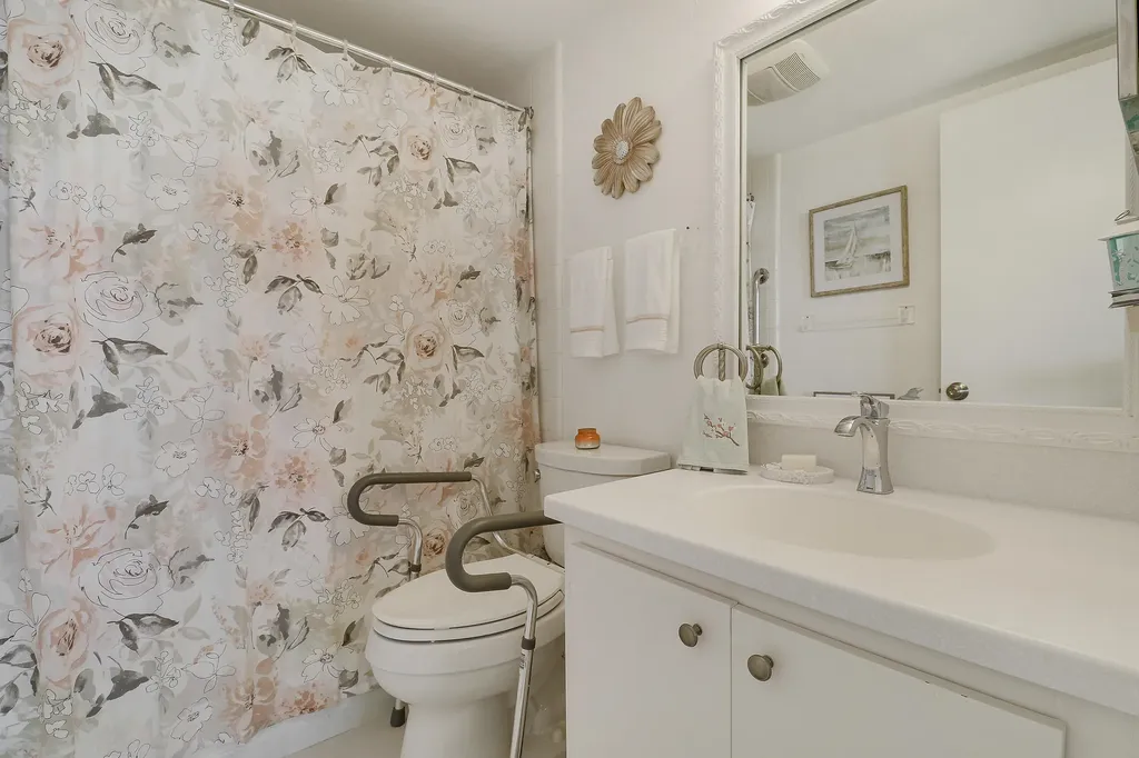 225 S Beach Road Jupiter FL 33469