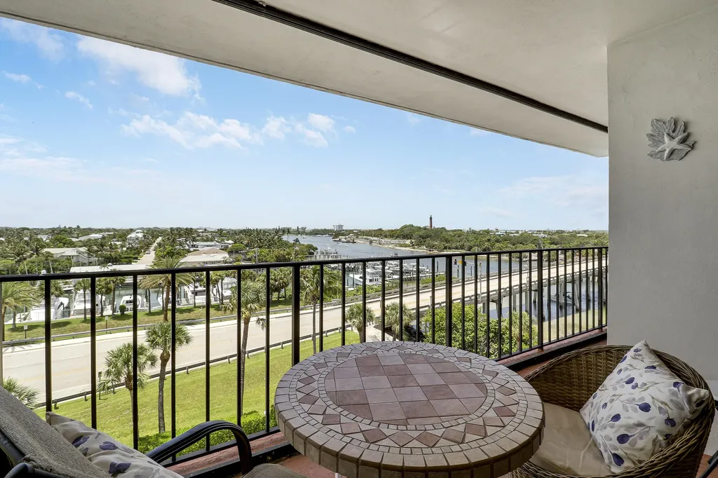 225 S Beach Road Jupiter FL 33469