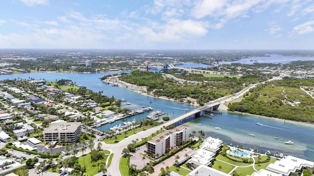 225 S Beach Road Jupiter FL 33469