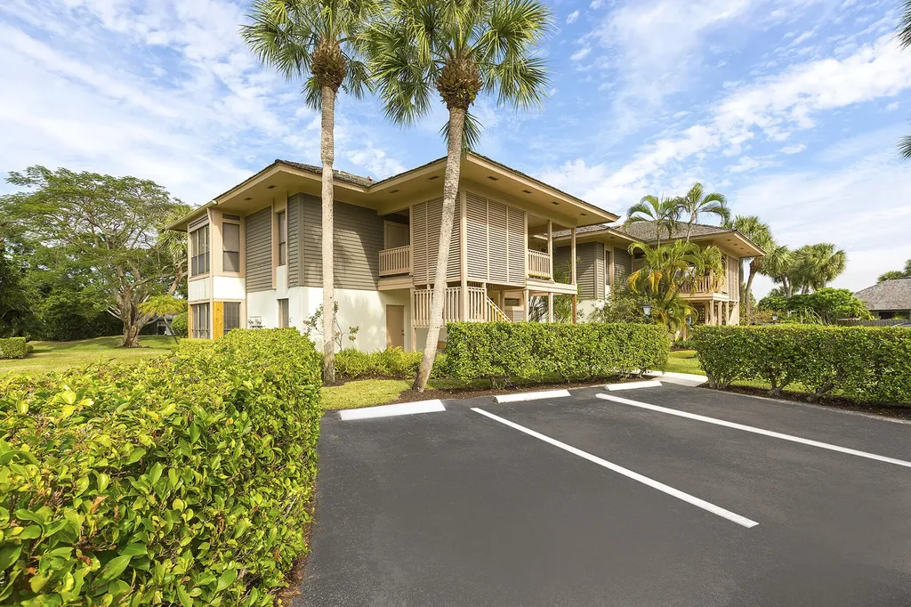 11818 Pebblewood Drive Wellington FL 33414
