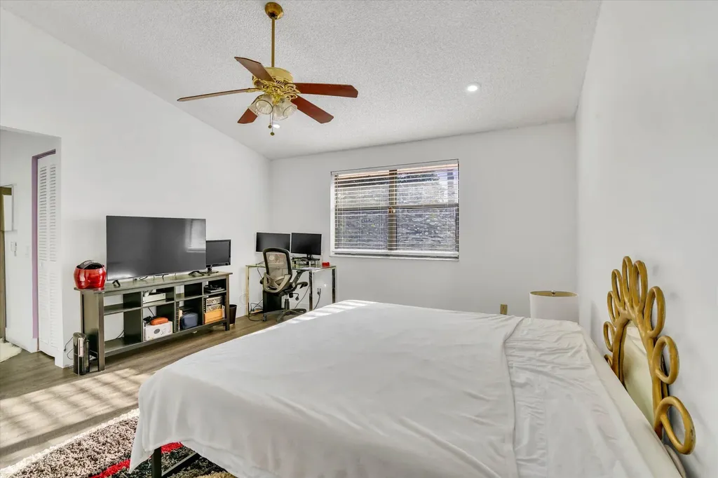 7357 NW 34th Street Lauderhill FL 33319