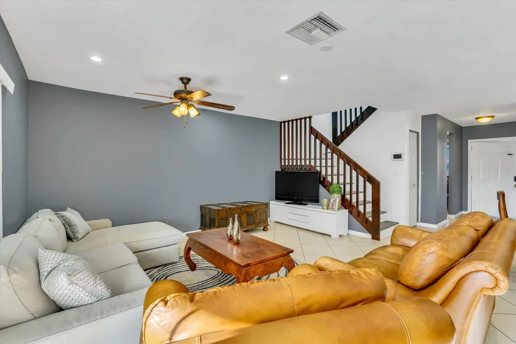 7357 NW 34th Street Lauderhill FL 33319