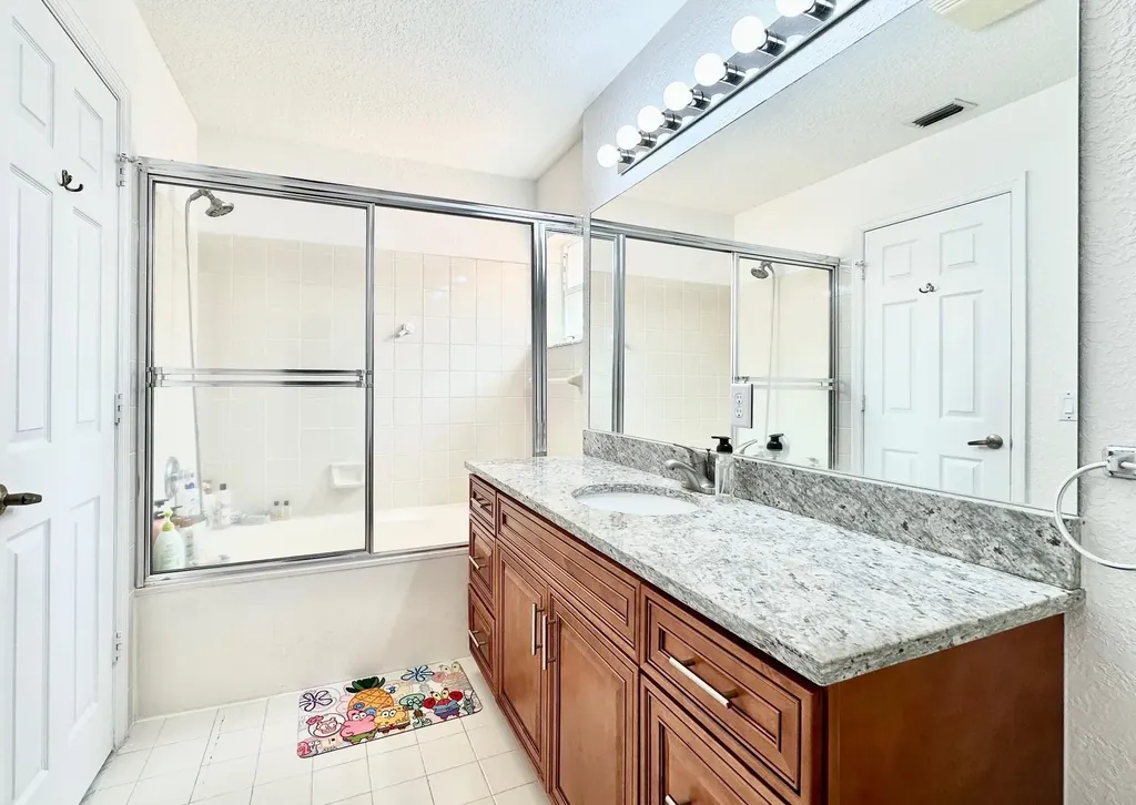 639 NW 130th Way Pembroke Pines FL 33028