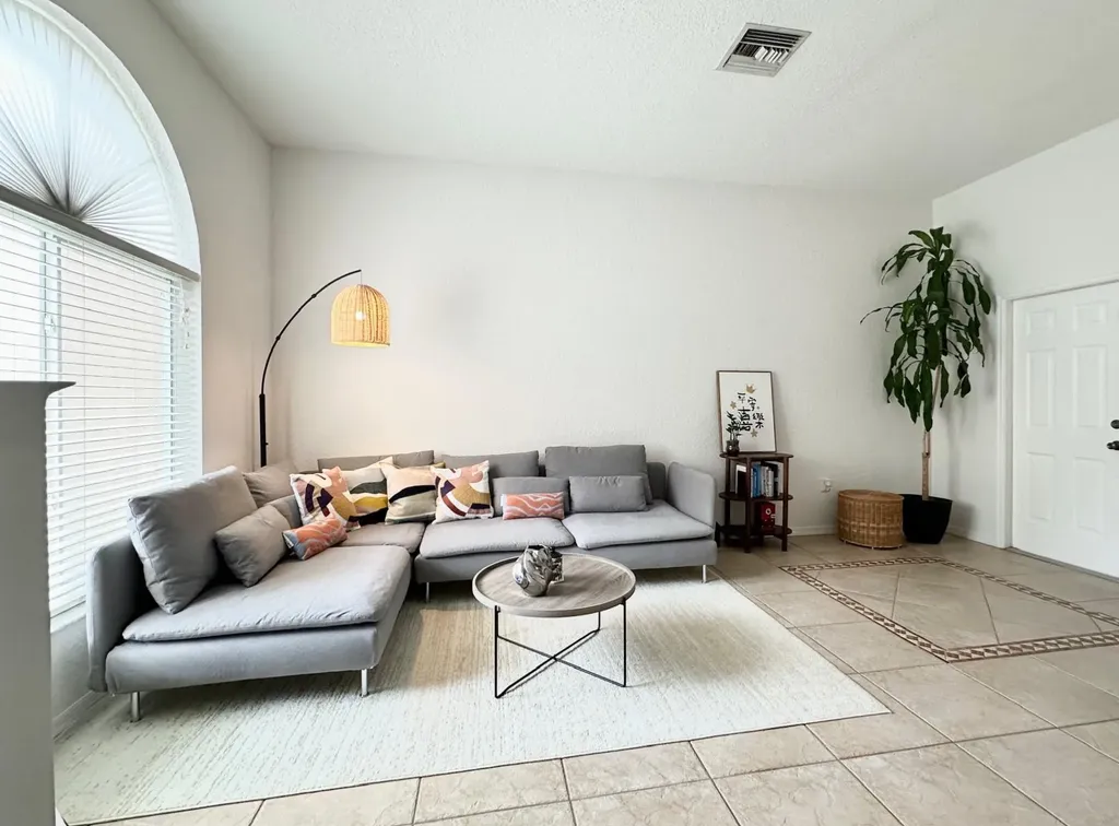 639 NW 130th Way Pembroke Pines FL 33028