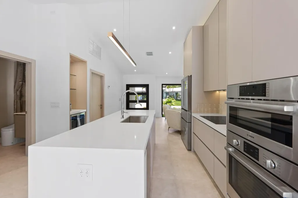1291 Bimini Lane Singer Island FL 33404
