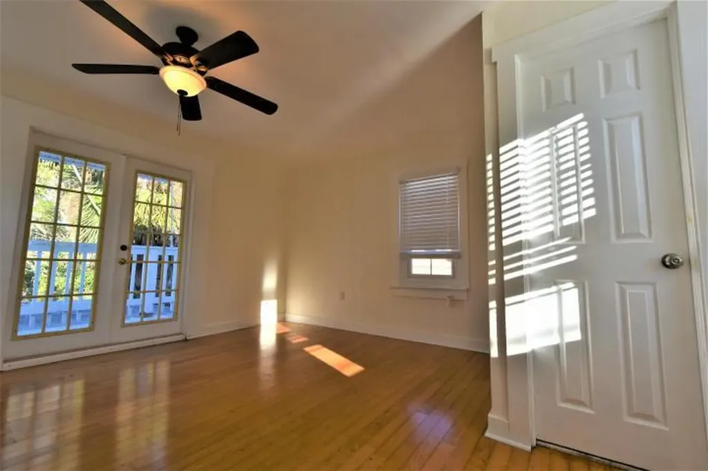 918 S M Street Lake Worth Beach FL 33460