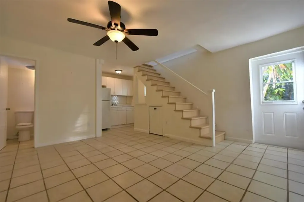 918 S M Street Lake Worth Beach FL 33460