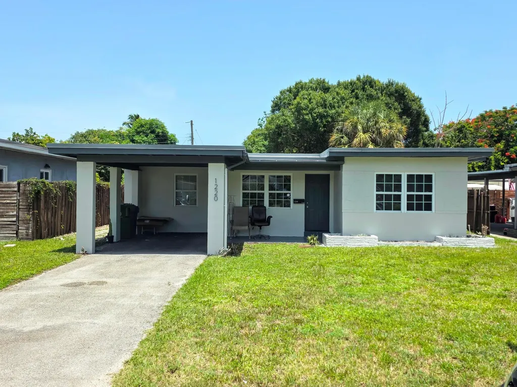 1220 NE 1st Avenue Fort Lauderdale FL 33304