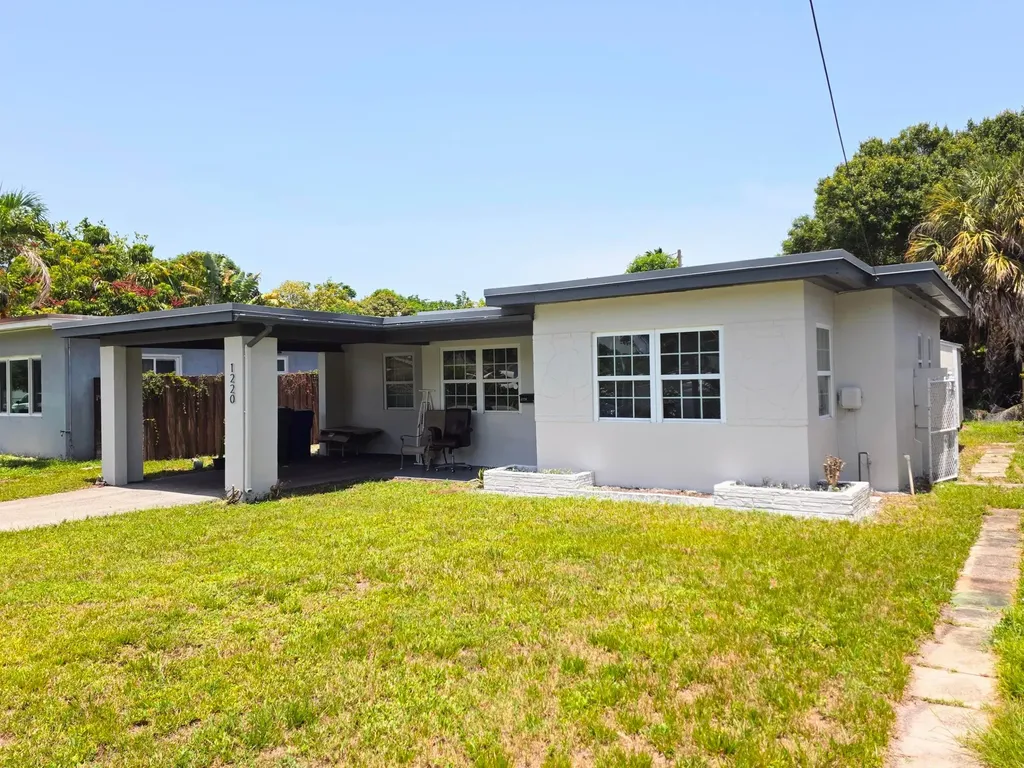 1220 NE 1st Avenue Fort Lauderdale FL 33304